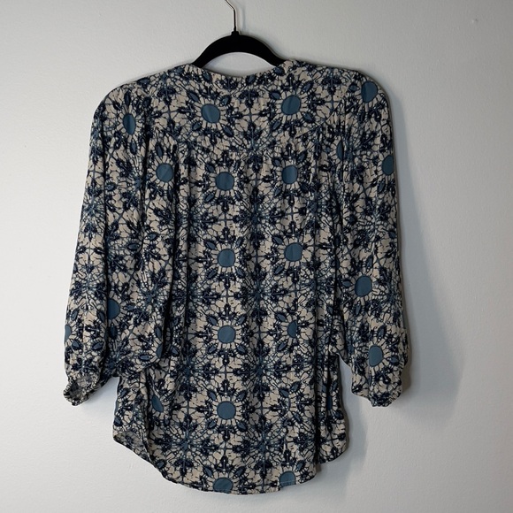 LUCKY BRAND XS Blue Floral Button Up Collar - Picture 3 of 9